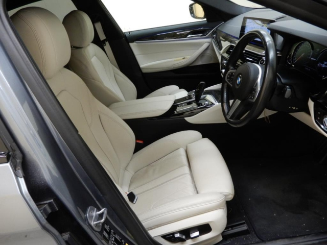 BMW 5 SERIES 2019