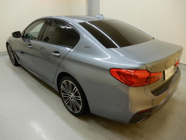 BMW 5 SERIES 2019