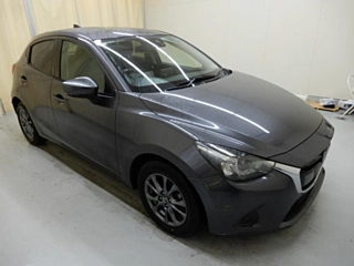 MAZDA DEMIO 2016