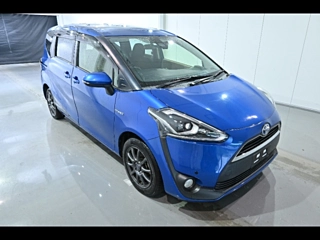 TOYOTA SIENTA 2016