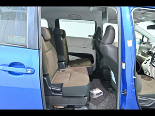 TOYOTA SIENTA 2016