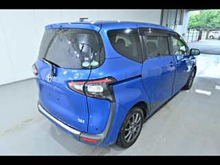 TOYOTA SIENTA 2016