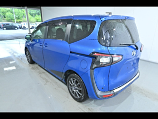 TOYOTA SIENTA 2016