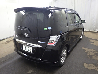 HONDA FREED 2013