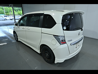HONDA FREED 2012