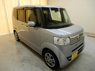 HONDA N BOX 2017