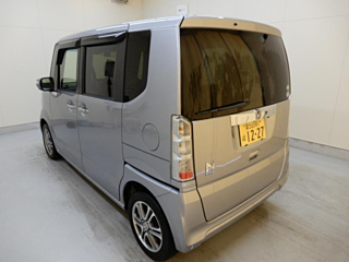 HONDA N BOX 2017