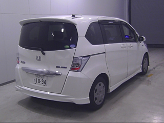 HONDA FREED 2013