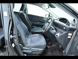 TOYOTA SIENTA 2015