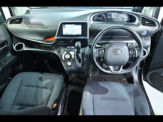 TOYOTA SIENTA 2015