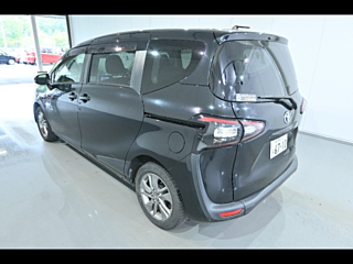 TOYOTA SIENTA 2015