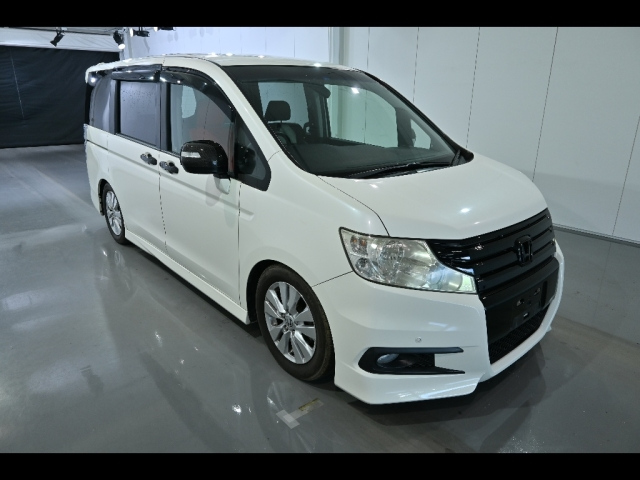 HONDA STEP WAGON 2010