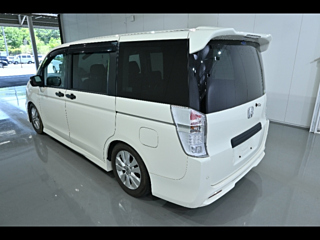 HONDA STEP WAGON 2010