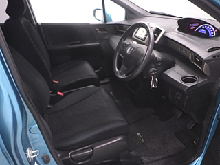 HONDA FREED 2010