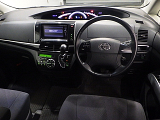 TOYOTA ESTIMA 2013