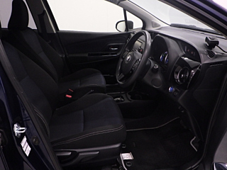 TOYOTA VITZ 2018