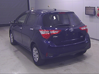 TOYOTA VITZ 2018