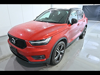 VOLVO XC40 2020