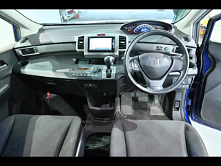 HONDA FREED 2013