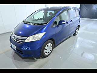 HONDA FREED 2013