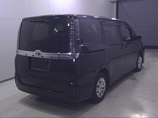 TOYOTA VOXY 2014