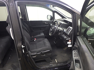 HONDA STEP WAGON 2011