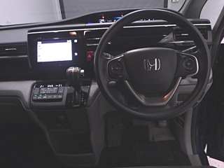 HONDA STEP WAGON 2015