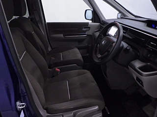 HONDA STEP WAGON 2015