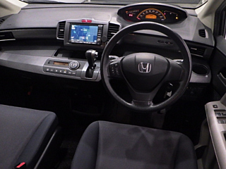 HONDA FREED 2009