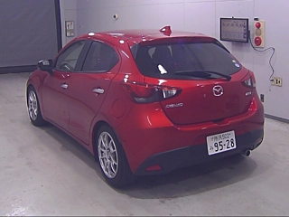 MAZDA DEMIO 2017