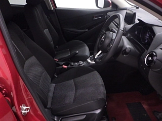 MAZDA DEMIO 2017