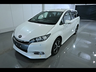TOYOTA WISH 2014