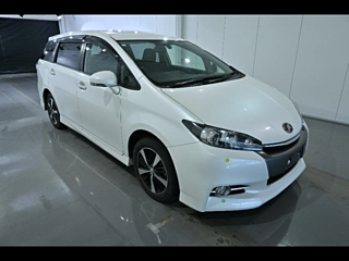 TOYOTA WISH 2014