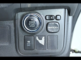 TOYOTA WISH 2014