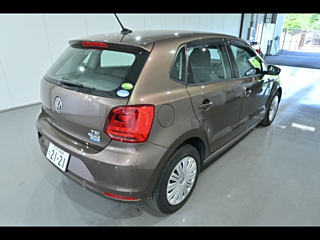 VOLKSWAGEN POLO 2015