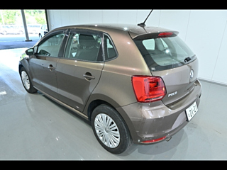VOLKSWAGEN POLO 2015