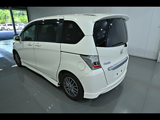HONDA FREED 2012