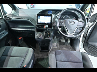 TOYOTA VOXY 2016