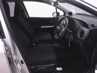 TOYOTA VITZ 2016