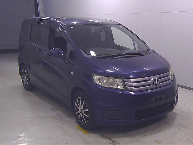 HONDA FREED 2011