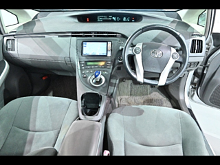 TOYOTA PRIUS 2011