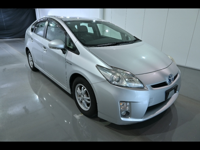 TOYOTA PRIUS 2011