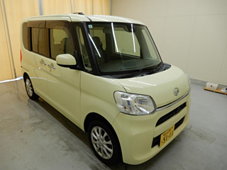DAIHATSU TANTO 2015