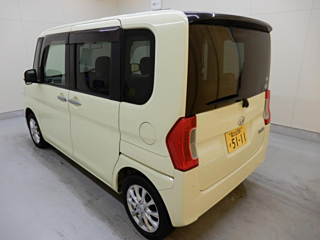 DAIHATSU TANTO 2015