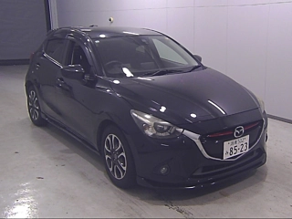 MAZDA DEMIO 2015