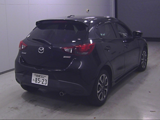 MAZDA DEMIO 2015