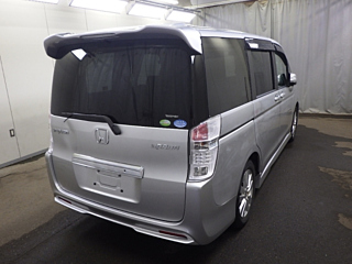HONDA STEP WAGON 2010