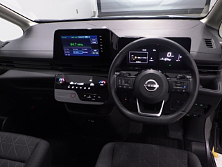 NISSAN SERENA 2023
