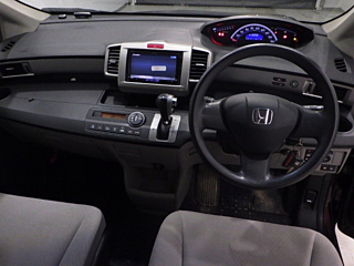 HONDA FREED 2011