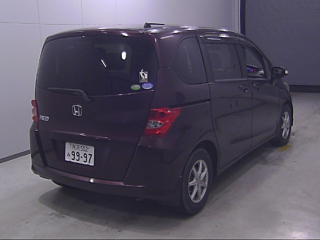 HONDA FREED 2011